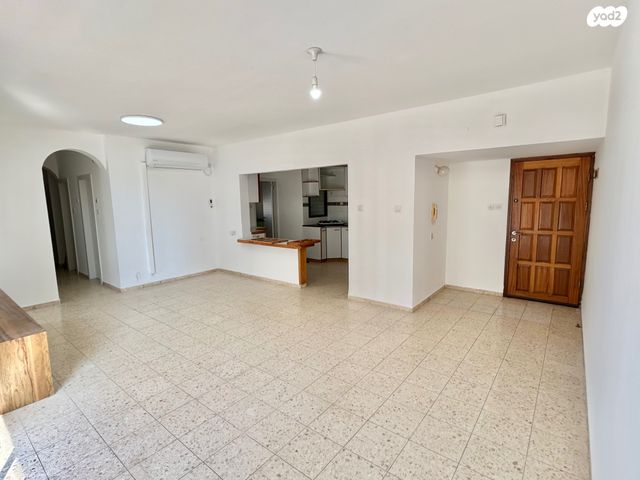 דירה, משמר הירדן, עפולה