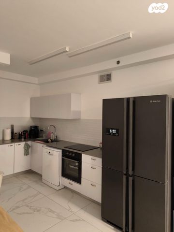 דירה, הלפר, הגבול רוטשילד, בת ים