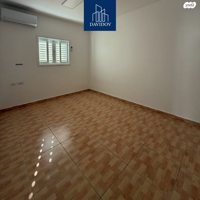 דירה, מנדלי מוכר ספרים, לב העיר, בת ים