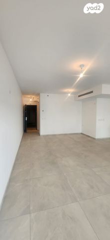 דירה, הוד השרון