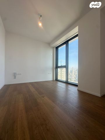 גג/ פנטהאוז, ליאונרדו דה וינצ'י, תל אביב יפו