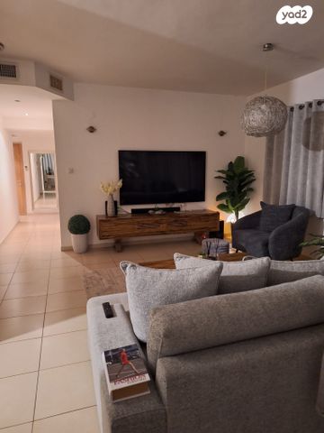 דירה, וייצמן 43, כפר גנים ג, פתח תקווה