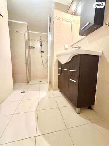 דירה, מרום נווה, רמת יצחק, רמת גן