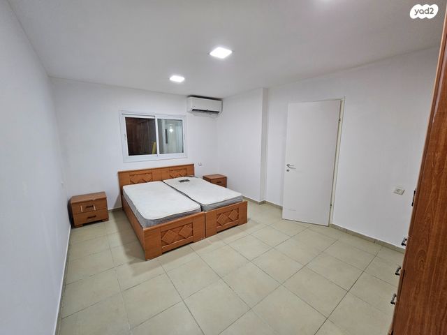 דירת גן, עופרה, קרית יערים, גבעת זאב