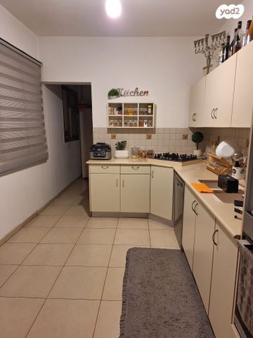 דירה, וייצמן 43, כפר גנים ג, פתח תקווה