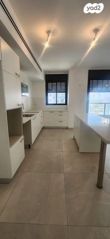 דירה, הוד השרון