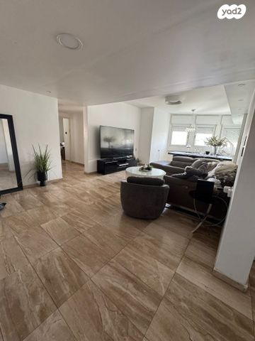 דירה, שלמה המלך 17, צפון מערב מרכז העיר, נתניה