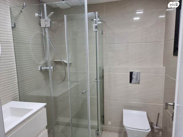 משרדים, עמנואל הרומי 19, הצפון הישן - צפון, תל אביב יפו