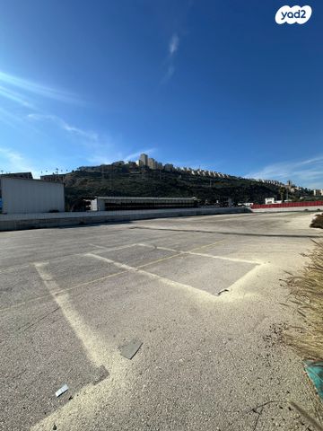 מגרשים, המסילה, אזור תעשיה, נשר