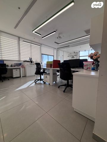 משרדים, עפולה