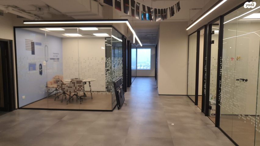 משרדים, דרך זאב ז'בוטינסקי, בורסה, רמת גן