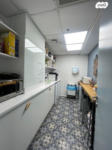 משרדים, בורסה, רמת גן