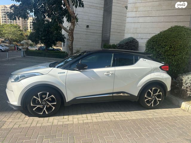 טויוטה C-HR