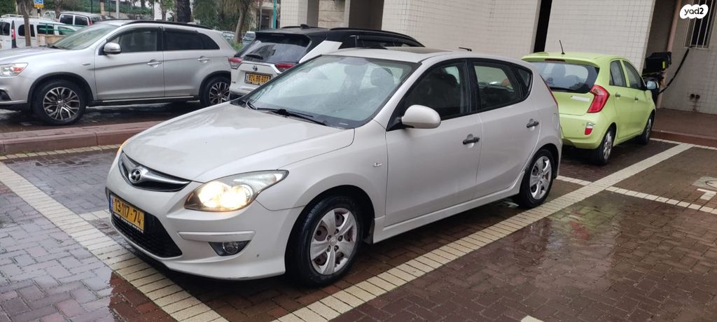 יונדאי i30