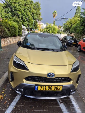 מודעת רכב טויוטה יאריס קרוס