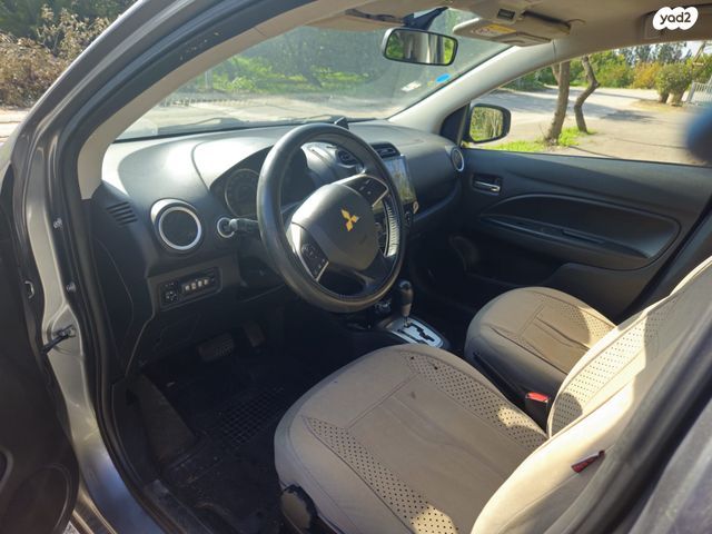 מיצובישי אטראז'