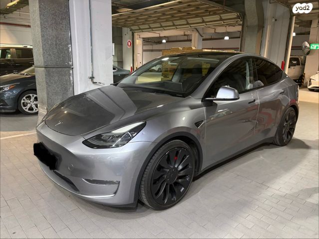 מודעת רכב טסלה מודל Y