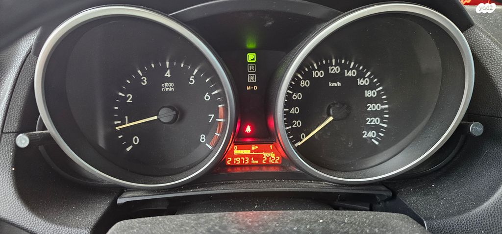 מודעת רכב מאזדה 5