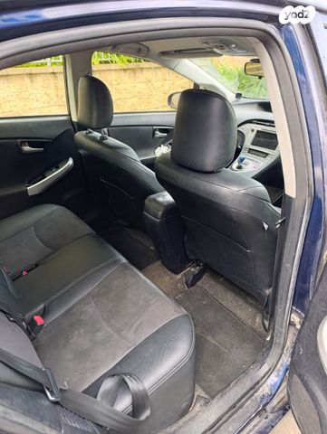 מודעת רכב טויוטה פריוס