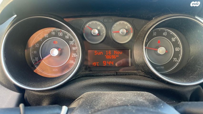 מודעת רכב פיאט פונטו