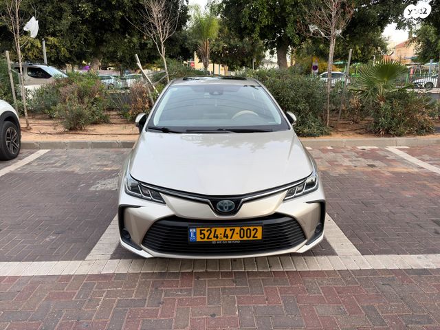 טויוטה קורולה