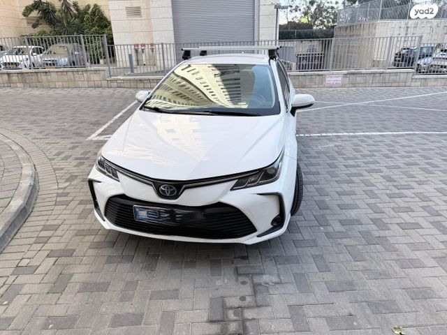 טויוטה קורולה