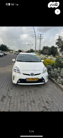 טויוטה פריוס