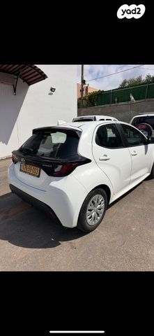 טויוטה יאריס