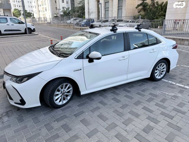 מודעת רכב טויוטה קורולה