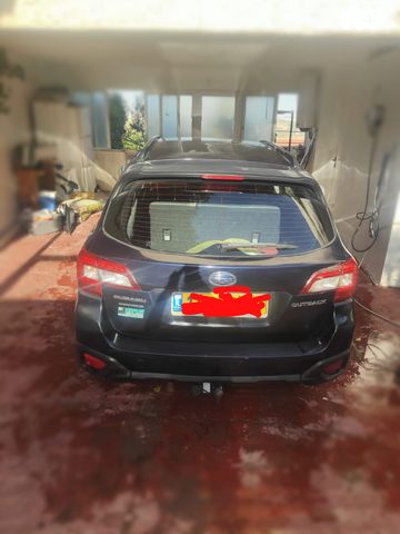 סובארו אאוטבק