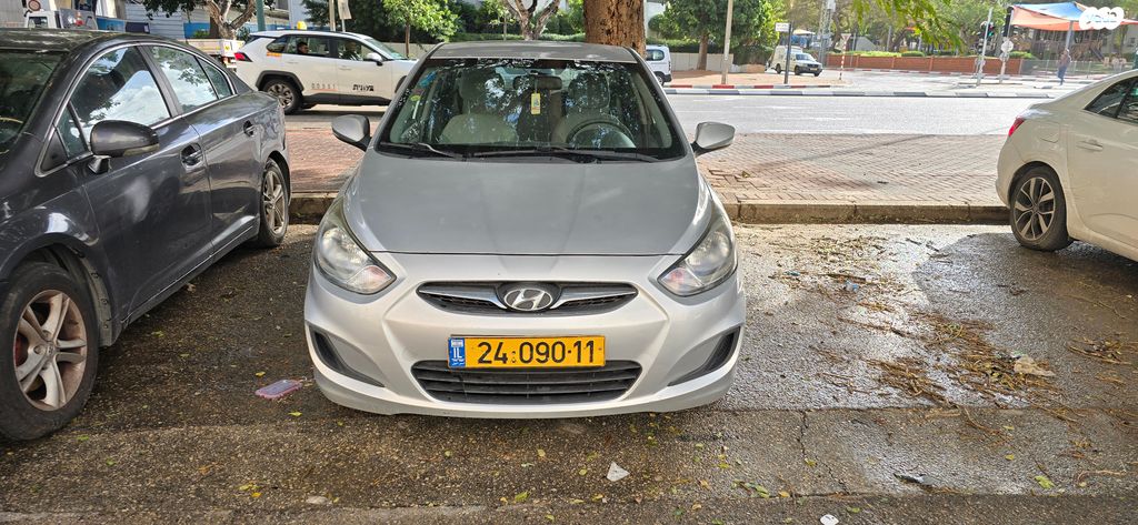 מודעת רכב יונדאי אקסנט i25