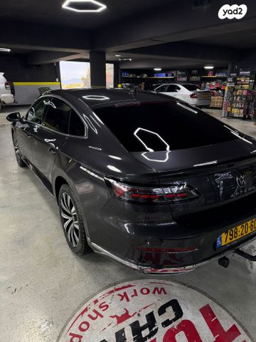 מודעת רכב פולקסווגן ארטאון