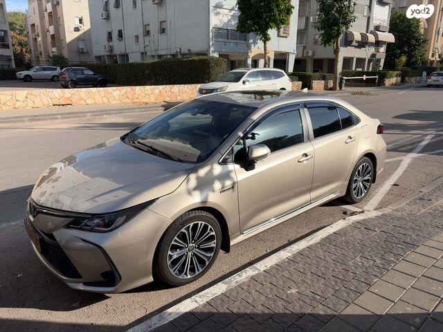 מודעת רכב טויוטה קורולה