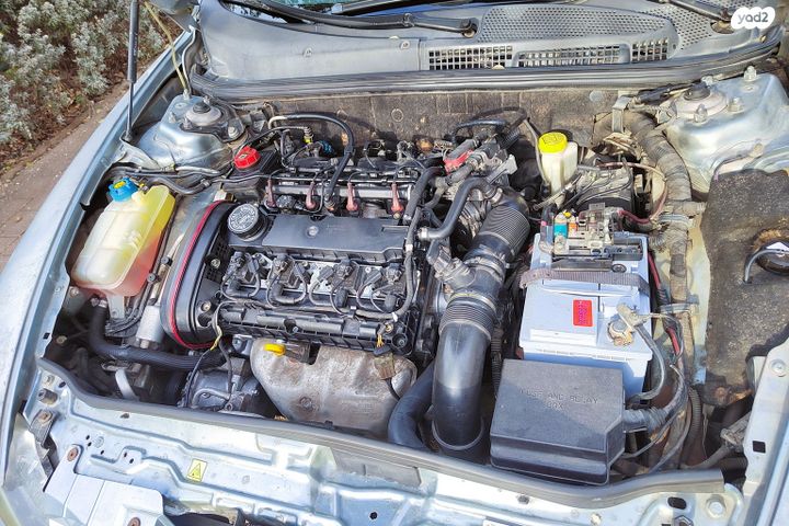 אלפא רומיאו 147