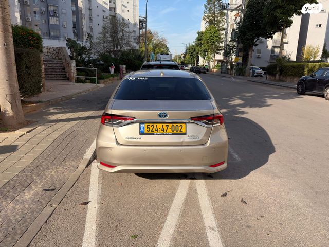 טויוטה קורולה