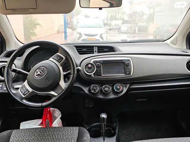 מודעת רכב טויוטה יאריס