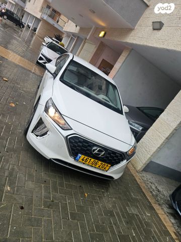 יונדאי איוניק