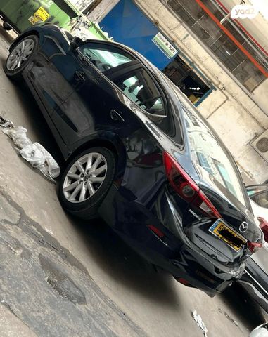 מודעת רכב מאזדה 3