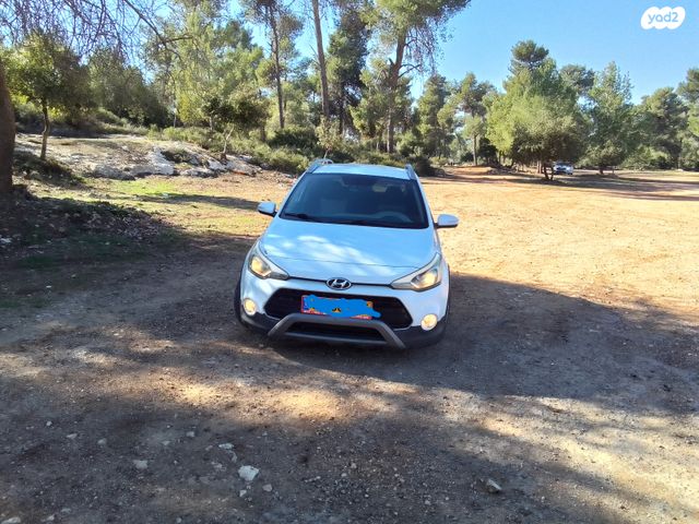 יונדאי I20 קרוס