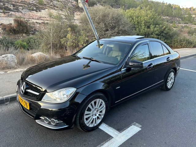 מודעת רכב מרצדס-בנץ C-class