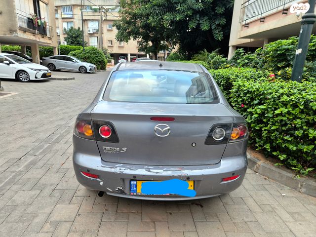 מודעת רכב מאזדה 3