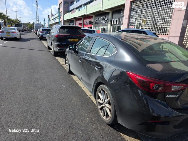 מודעת רכב מאזדה 3