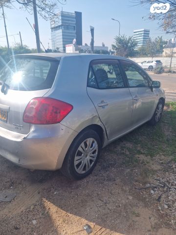 טויוטה אוריס