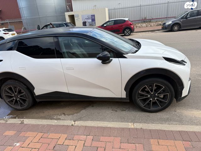 מודעת רכב זיקר X