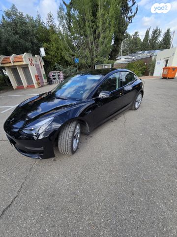 טסלה מודל 3
