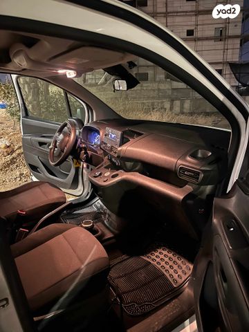 מודעת רכב סיטרואן ברלינגו