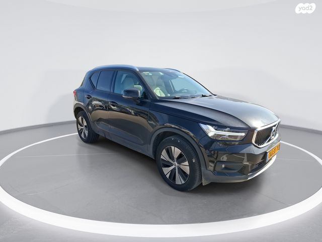 מודעת רכב וולוו XC40