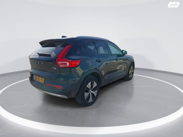 וולוו XC40