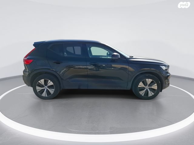 וולוו XC40