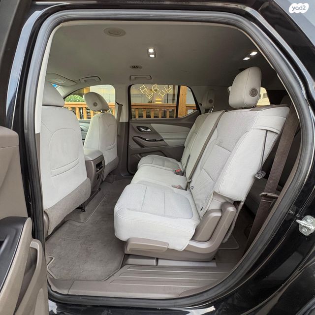 שברולט טראוורס